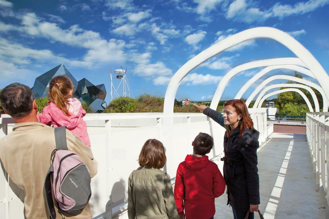 Hotel Du Futuroscope ジョネ・クラン エクステリア 写真